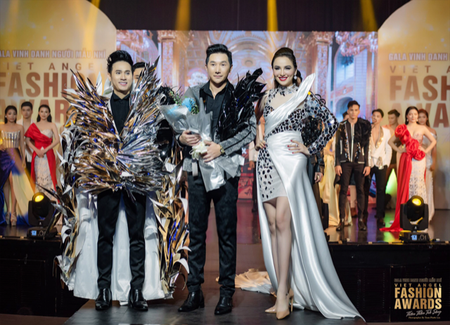 Ca sĩ Nguyên Vũ - Hoa hậu Diễm Hương gây ấn tượng mạnh khi trình diễn thời trang của NTK Ngô Quang Phong