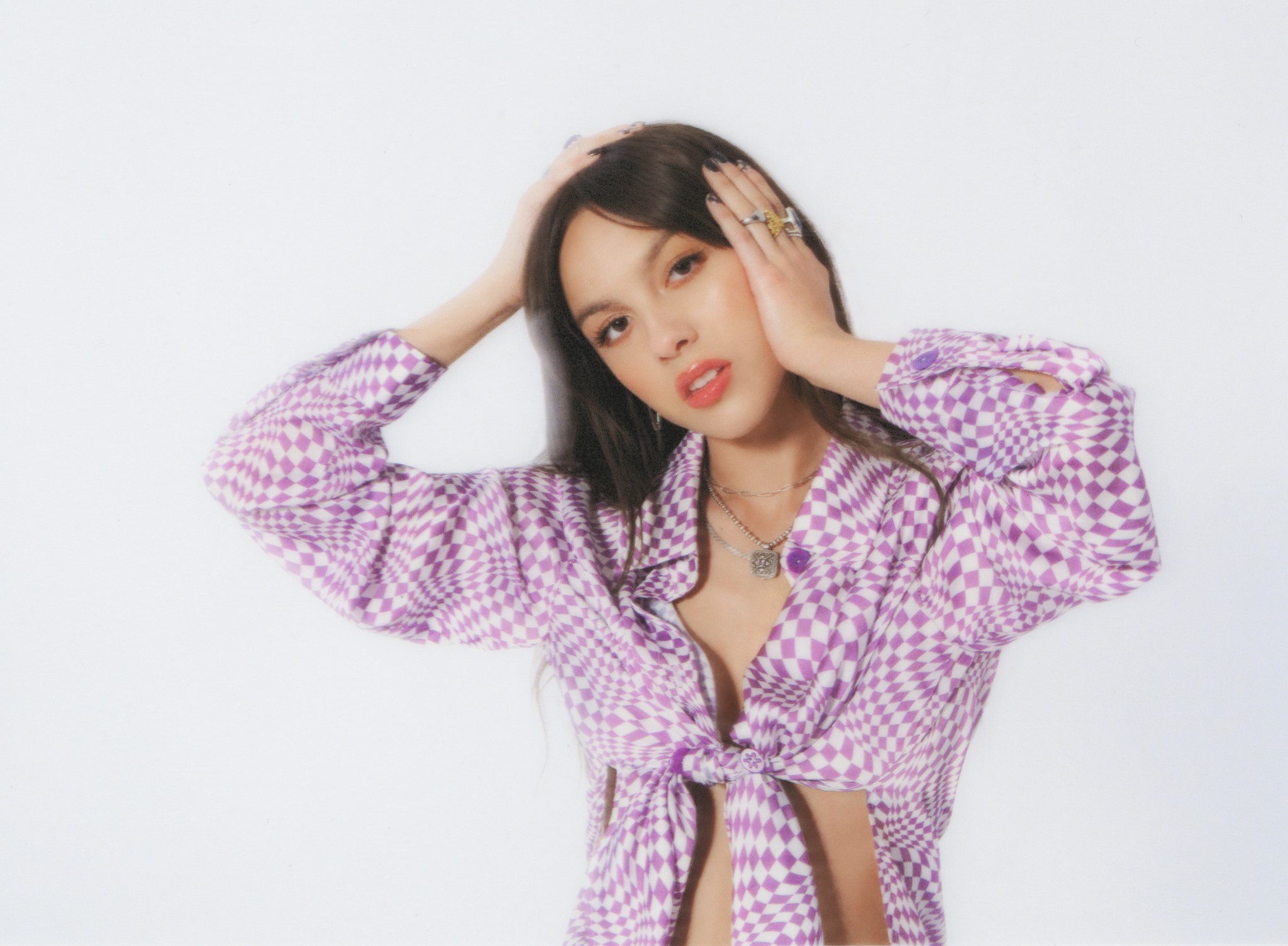  Olivia Rodrigo trở lại với ‘deja vu’, xác nhận ra mắt album đầu tay vào tháng 5