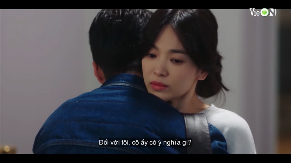 Jang Ki Yong tỏ tình với Song Hye Kyo - ‘Tôi nhớ em!’ trong tập 4 “Bây Giờ, Chúng Ta Đang Chia Tay”