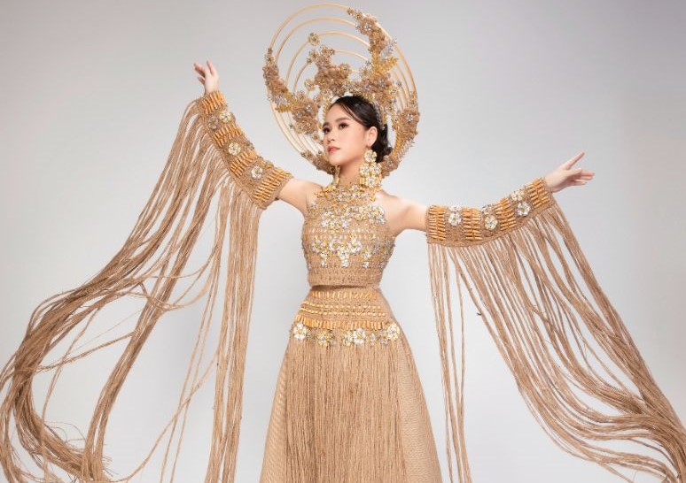 Bella Vũ Huyền Diệu mang “Việt Nam- Rừng vàng biển bạc” ra đấu trường Quốc tế