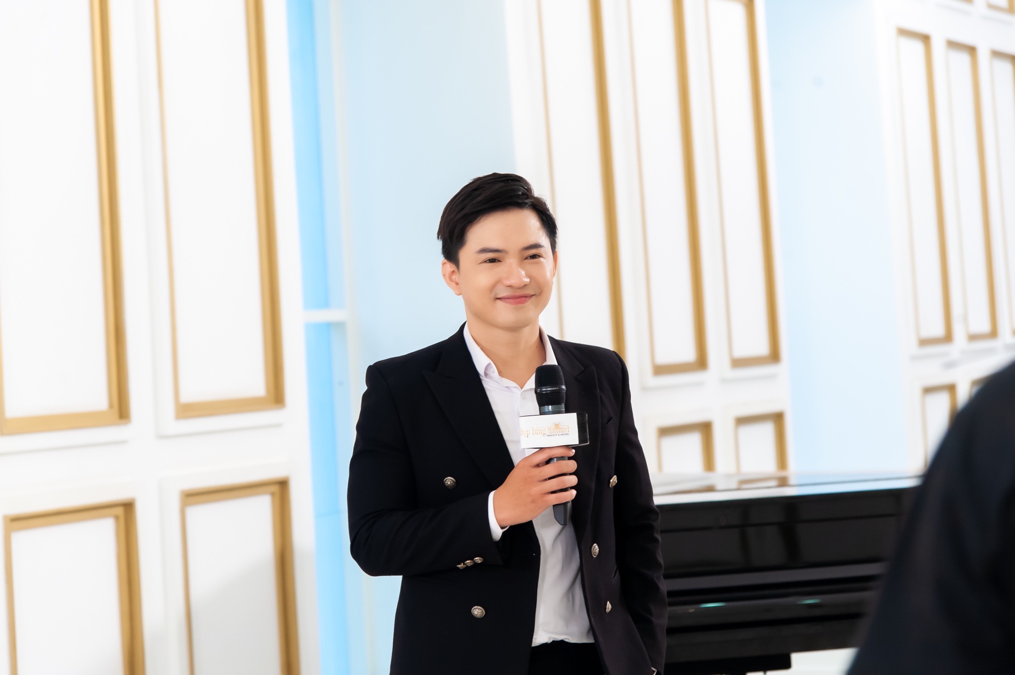 Mc Hoàng Vĩnh đảm nhận vai trò host show thực tế Đẹp Từng Milimet.