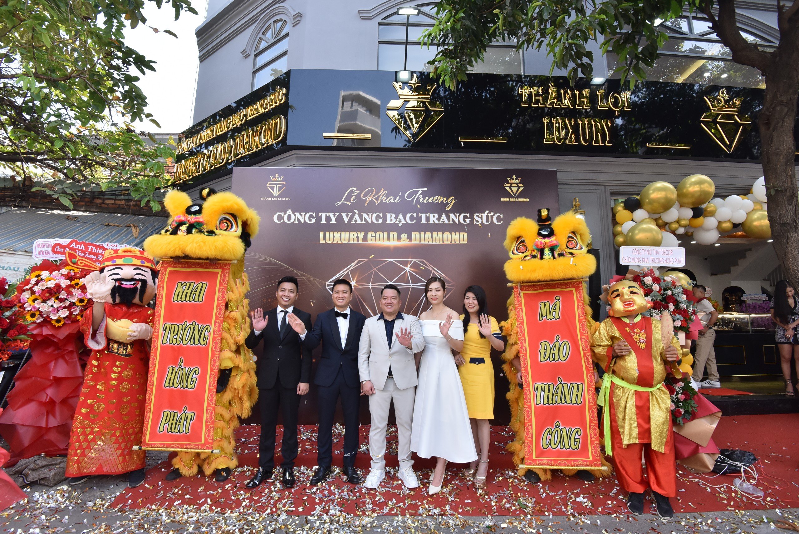Store Vàng Bạc Trang Sức Luxury Gold & Diamond khai trương hoành tráng tại Sài Gòn 