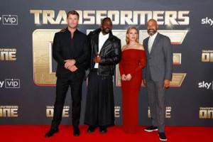 Dàn sao hạng A Hollywood ra mắt phim Transformers One tại London 