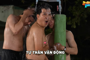 Trường Giang, Kiều Minh Tuấn, HIEUTHUHAI cởi trần lộ body khi tắm đêm 