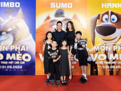 Gia đình Lý Hải – Minh Hà hào hứng xem phim Môn Phái Võ Mèo: Huyền Thoại Một Chú Chó