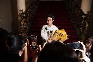 Huỳnh Lập nhận cúp Mai Vàng thứ 3 với chiến thắng hạng mục “Diễn viên hài”