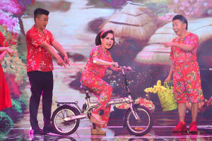 Việt Hương ra mắt chương trình Tết “Khi danh hài hát”